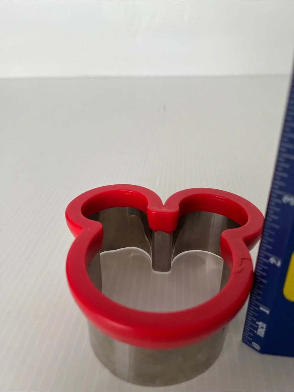 Disney’s Mickey Mouse Sandwich & Cookie Cutter